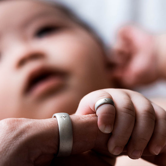 ベビーリング 親子 パパ お揃い ペアリング2点セット シルバー925 シンプルリング 誕生石 刻印 メンズ 名入れ プッシュギフト