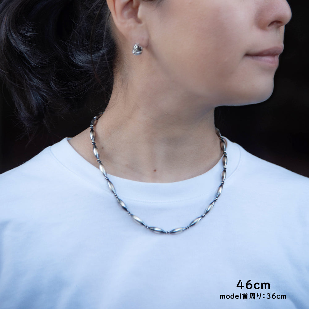 ナバホ パール ネックレス 楕円 15-5mm シルバー925 メンズ レディース ナバホ族 シルバー ビーズ ボール ネックレス チェーンネックレス 燻し インディアン ジュエリー ネイティブ アメリカン