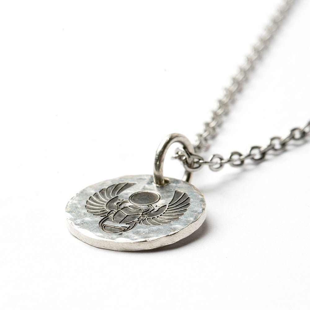 コイン ペンダント メンズ シルバー925 プレート ネックレス ハンドメイド 選べる 古代エジプト ヒエログリフ チェーン 40cm 45cm 50cm 槌目 守護 お守り カジュアル デザイン シルバーアクセサ