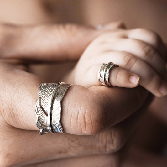 ベビーリング 親子 パパ お揃い ペアリング2点セット シルバー925 羽根 翼 フェザー 刻印 メンズ 名入れのコピー プッシュギフト