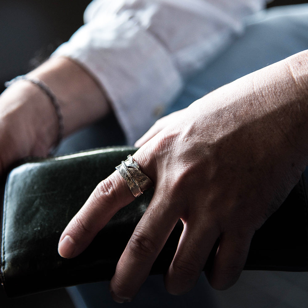 ロッソエブルージュエリー メンズフェザーリング（シルバー925