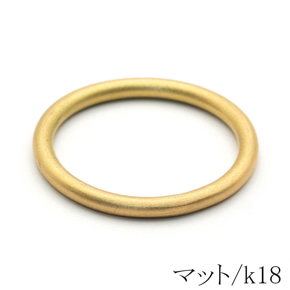 18金製の細いリング、ピンキーリングから重ねづけまで、0号〜15号対応、購入後の修理も安心、ペアリングや結婚指輪に。 2号 / 鏡面